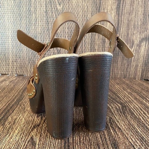 Candies Chunky Platform Boho Sandals Brass Studs Wooden Leather Size 7.5 - Picture 4 of 10